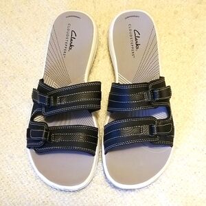 Clarks Black and Gray Slide Sandals